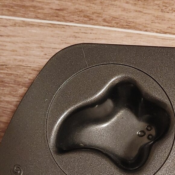 Wilton Halloween ghosts and pumpkins muffin mini cakes bakeware - Picture 5 of 7